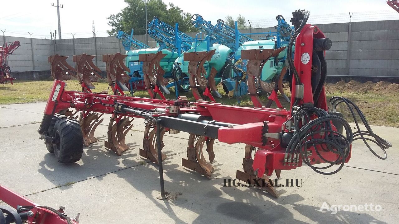 плуг оборотный Grégoire Besson RW9 Plough