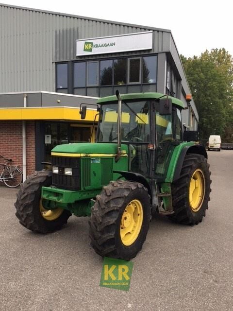 John Deere 6110 riteņtraktors