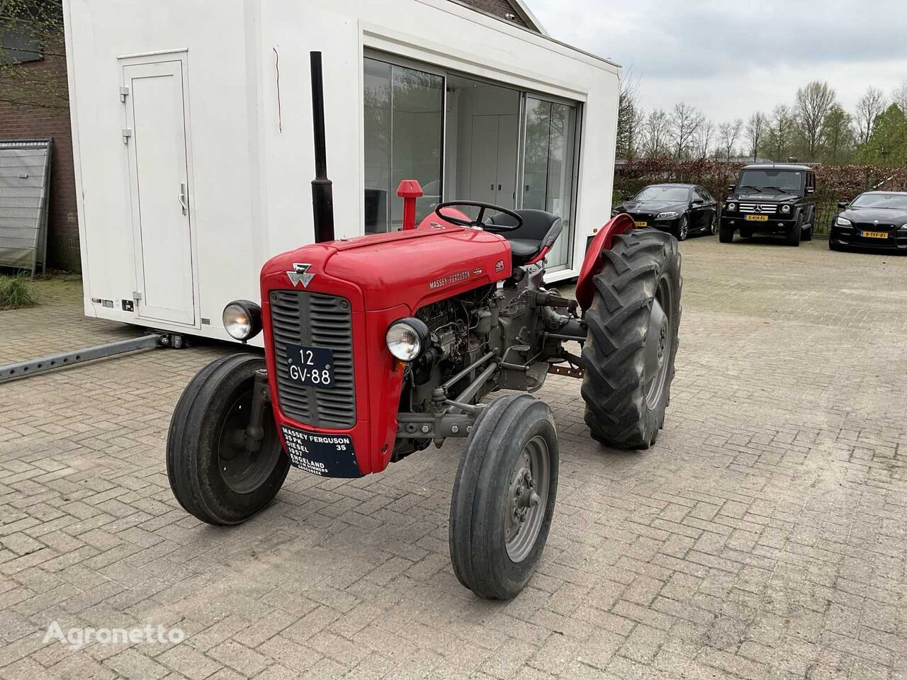 Massey Ferguson 35 Oldtimer tractor riteņtraktors